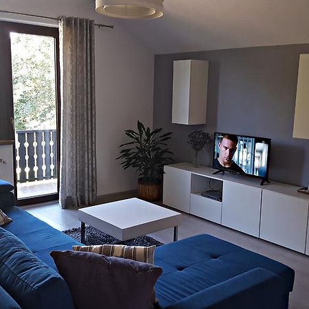 Apartment Lipa Irinovac ภายนอก รูปภาพ