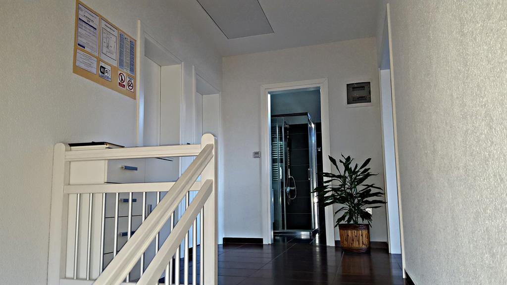 Apartment Lipa Irinovac ห้อง รูปภาพ