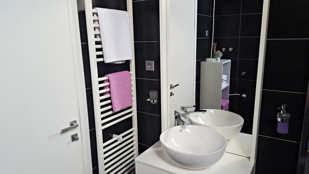 Apartment Lipa Irinovac ภายนอก รูปภาพ
